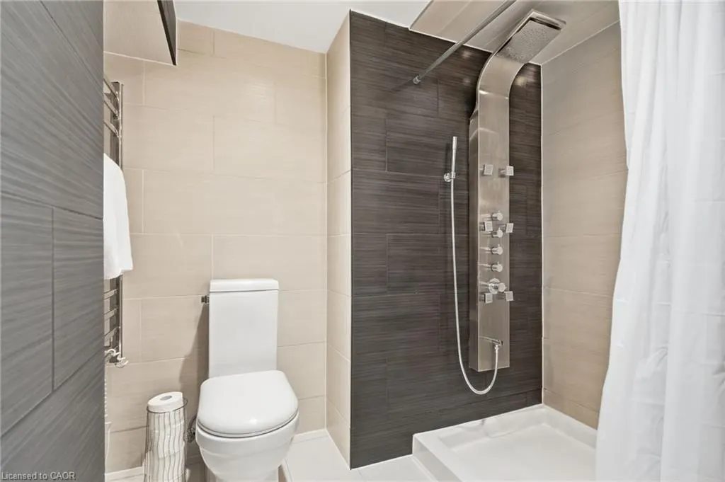 313 North Shore Boulevard W