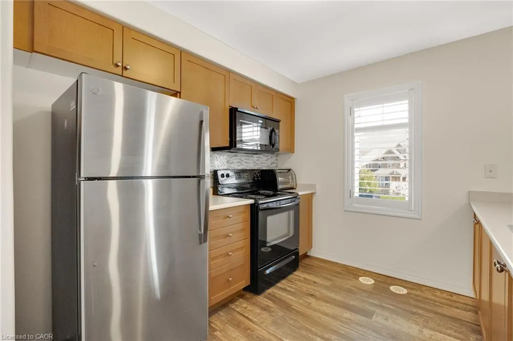 890 Fowles Court