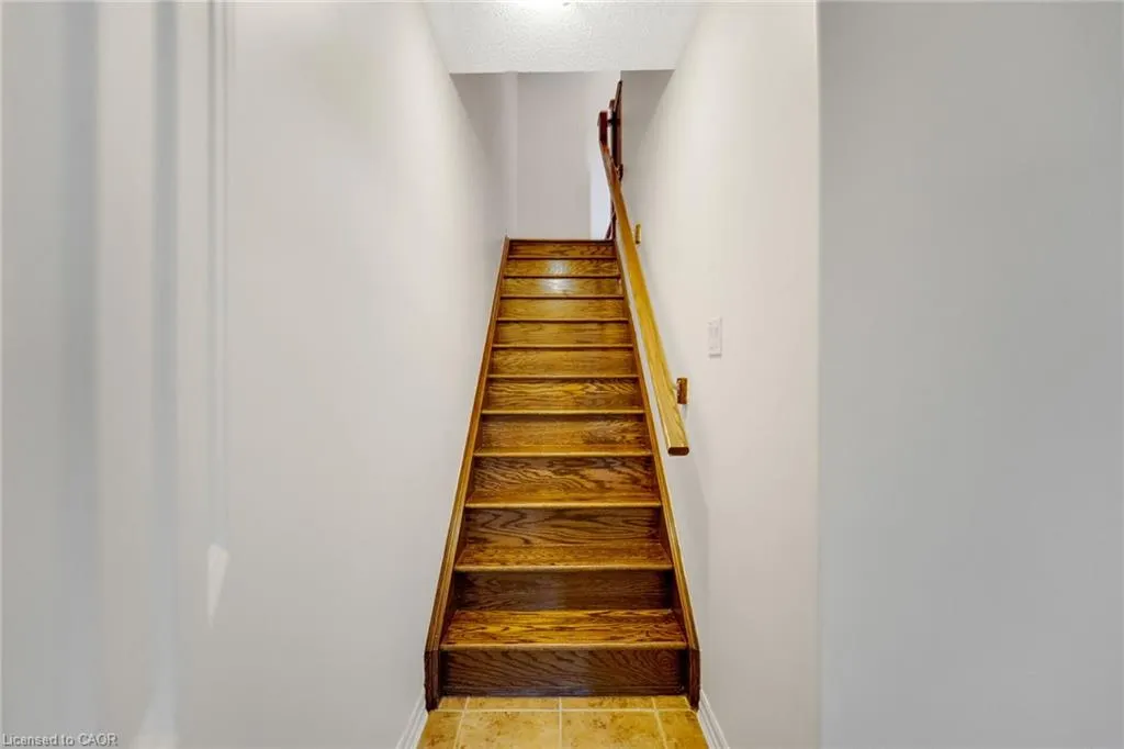 890 Fowles Court