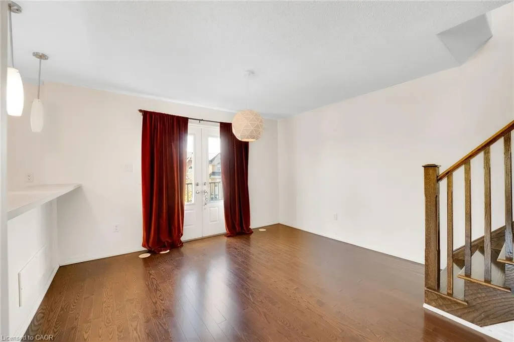 890 Fowles Court