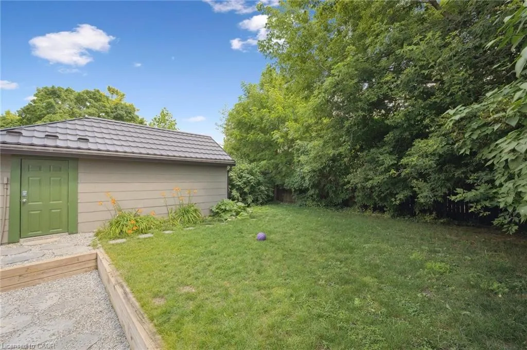 249 Blucher Street #Lower