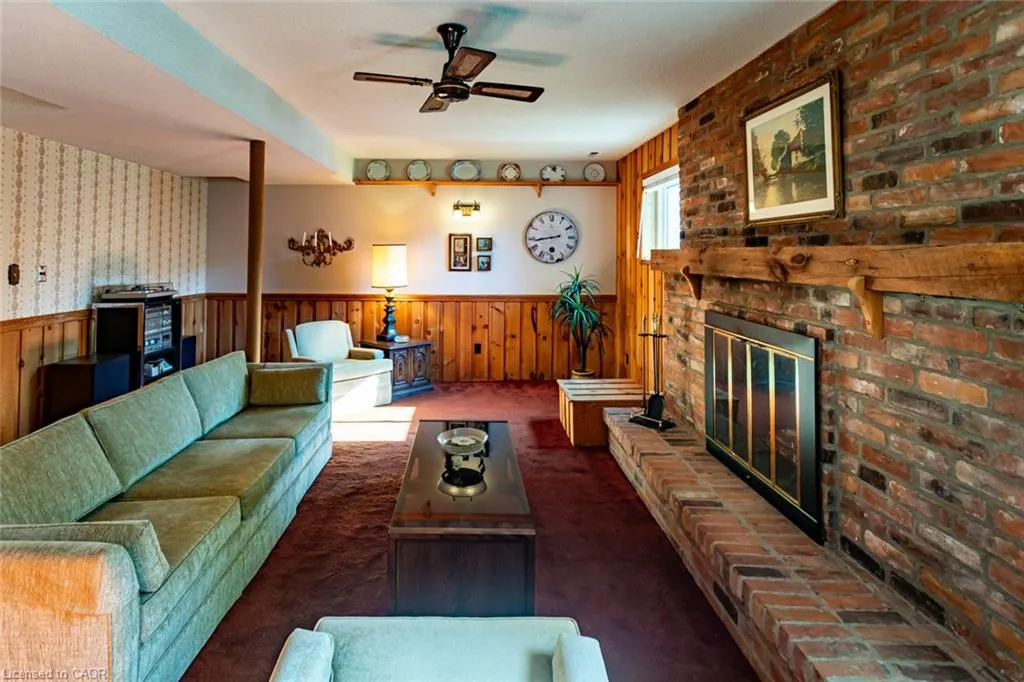2412 Brasilia Circle