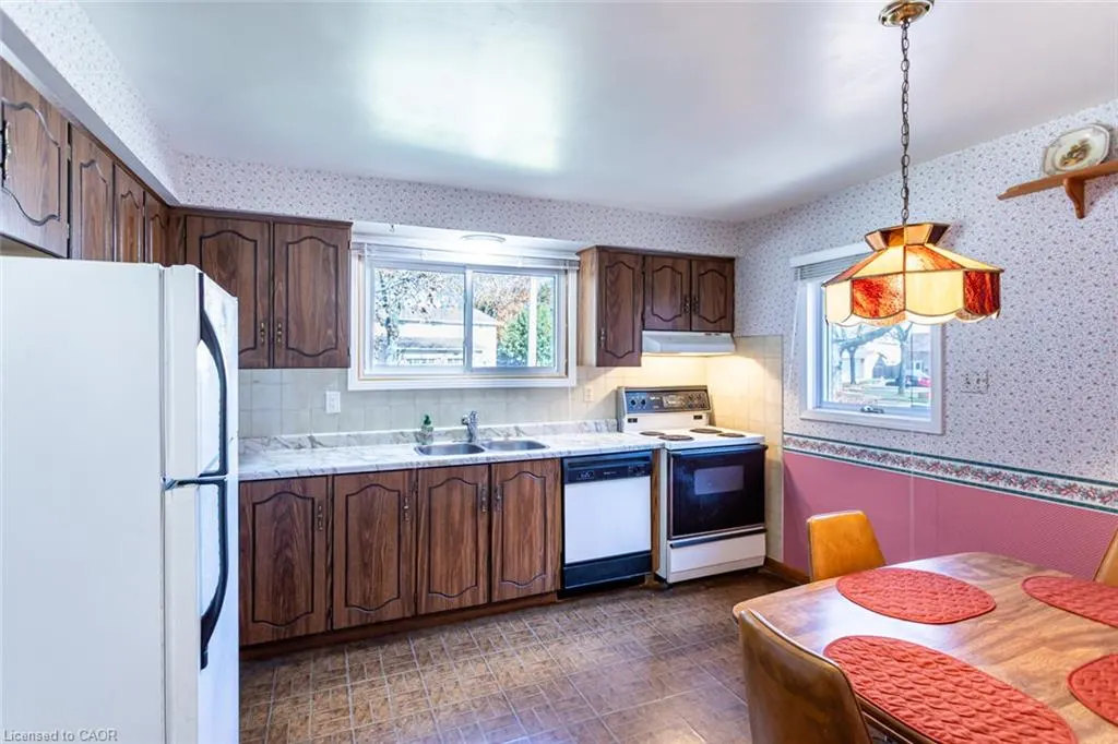 2412 Brasilia Circle