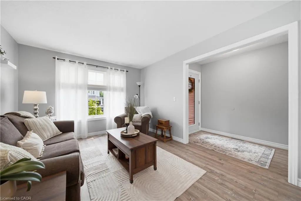 79 Beaverbrook Crescent