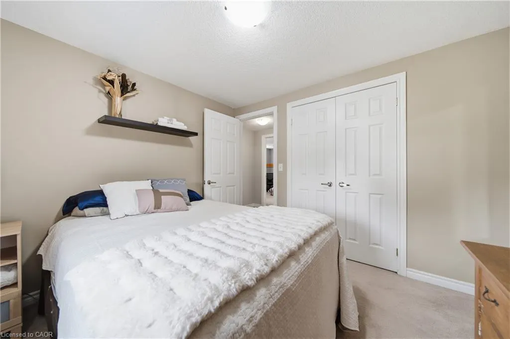 79 Beaverbrook Crescent