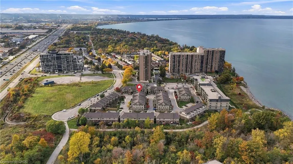 4 Waterview Drive