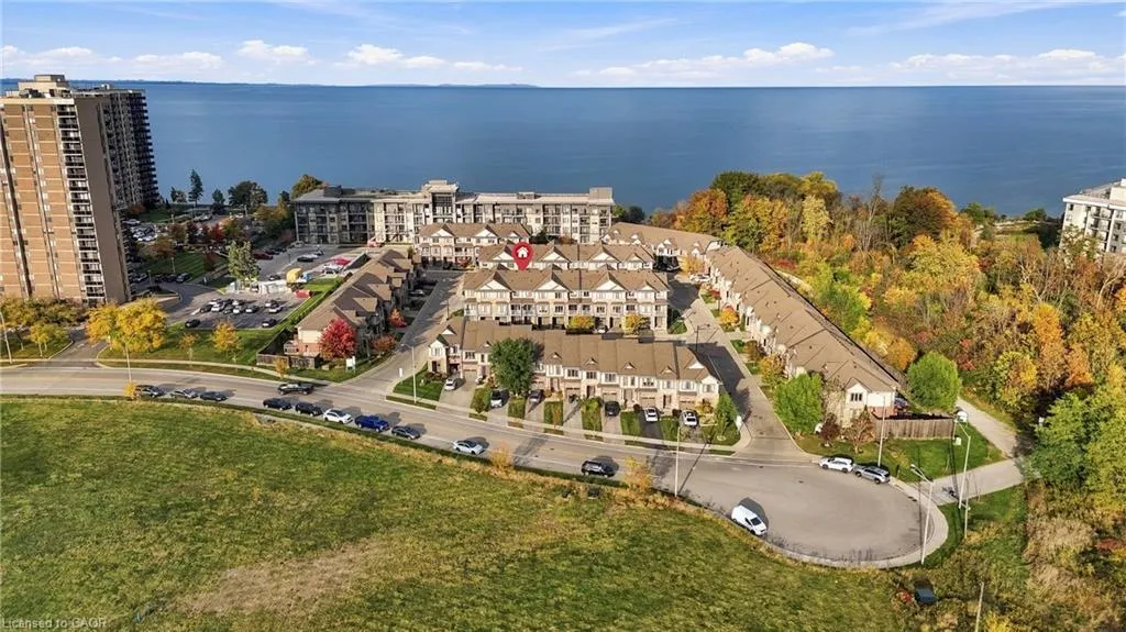4 Waterview Drive