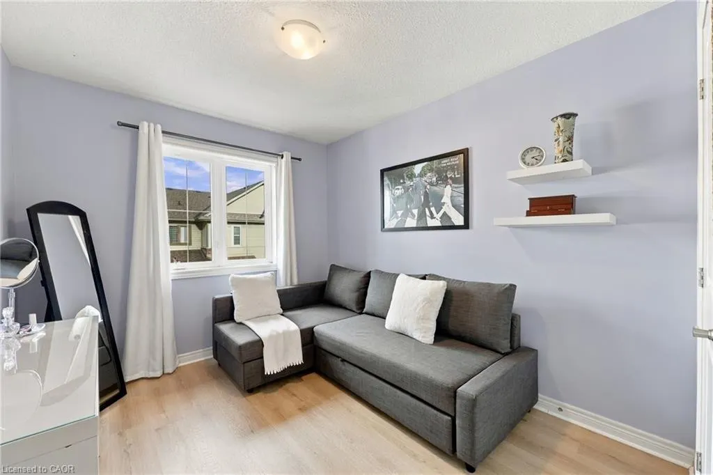 4 Waterview Drive