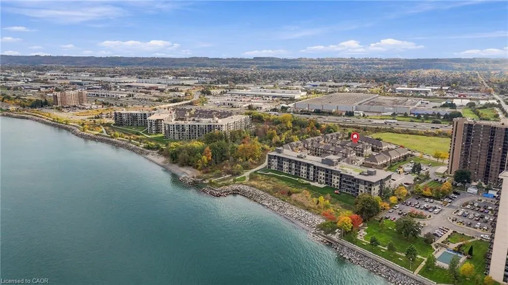 4 Waterview Drive