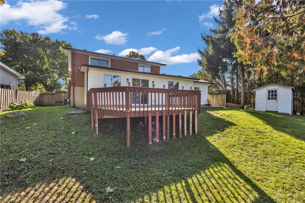 27 Toulon Crescent