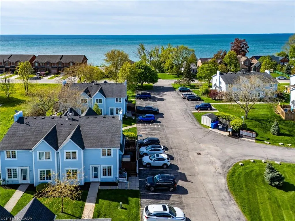 14 New Lakeshore Road #17