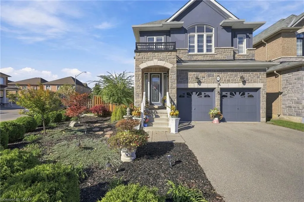 97 Narbonne Crescent