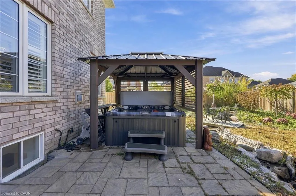 97 Narbonne Crescent