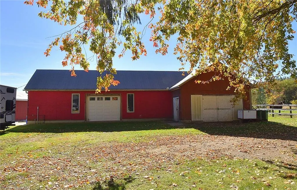 2142 Powerline Road