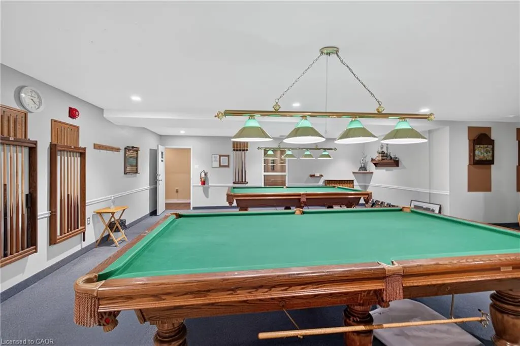 258 Silverbirch Boulevard