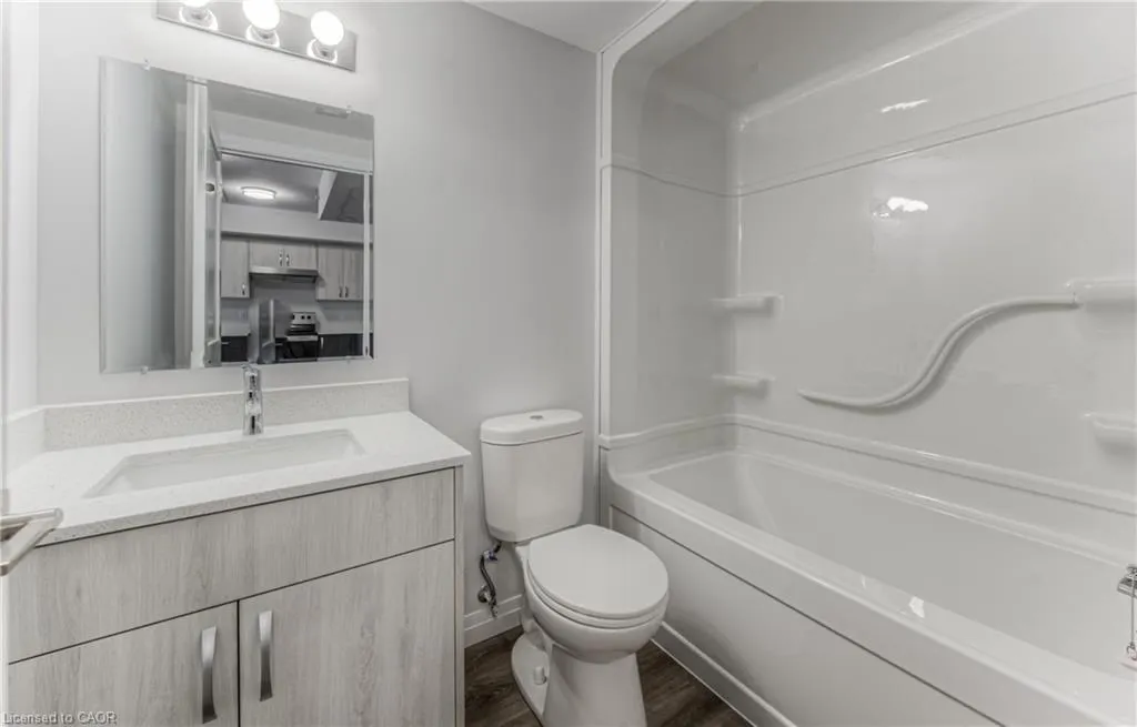 30 George Street S #205