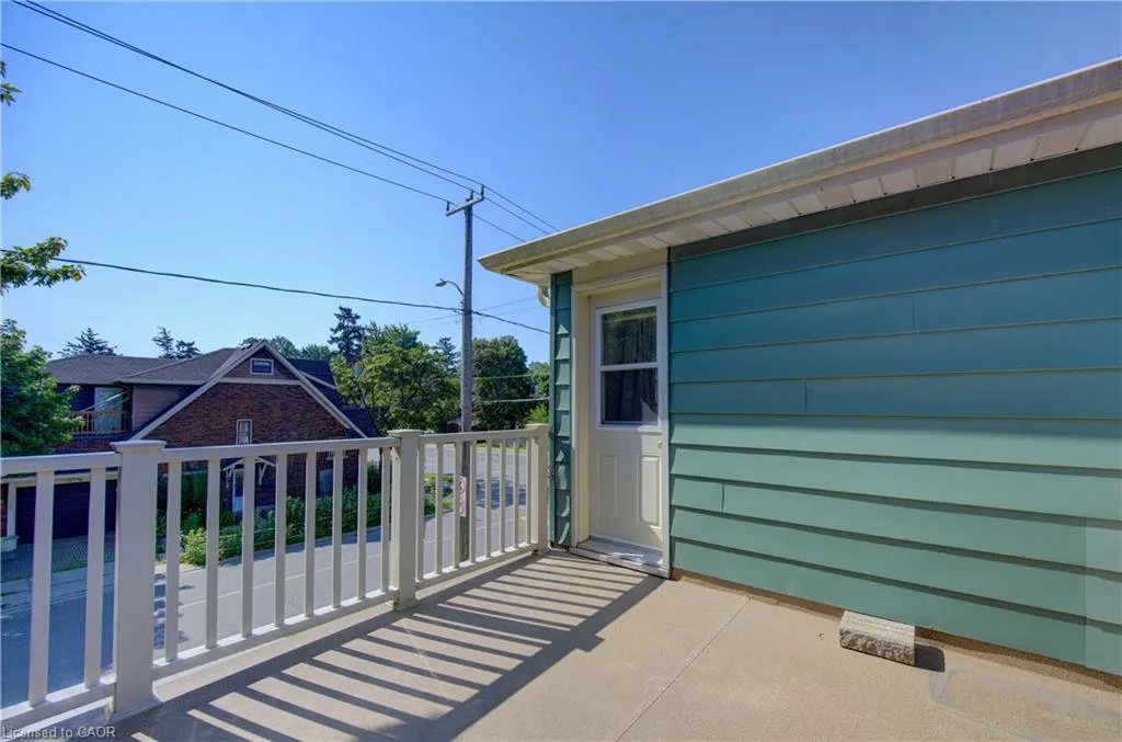 224 Weber Street E