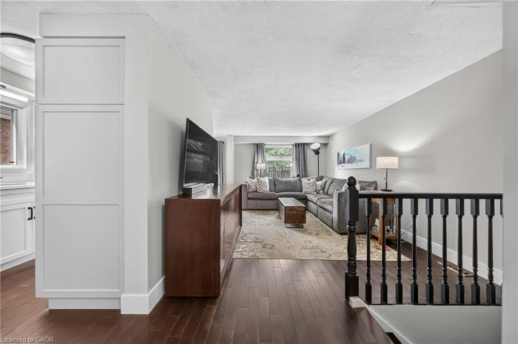 77 Activa Avenue