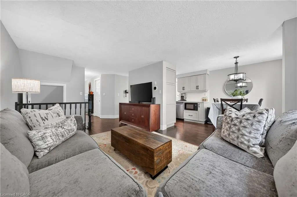 77 Activa Avenue
