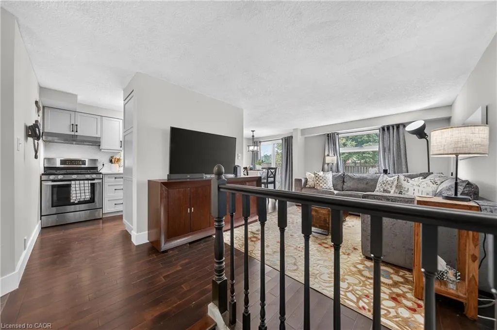 77 Activa Avenue
