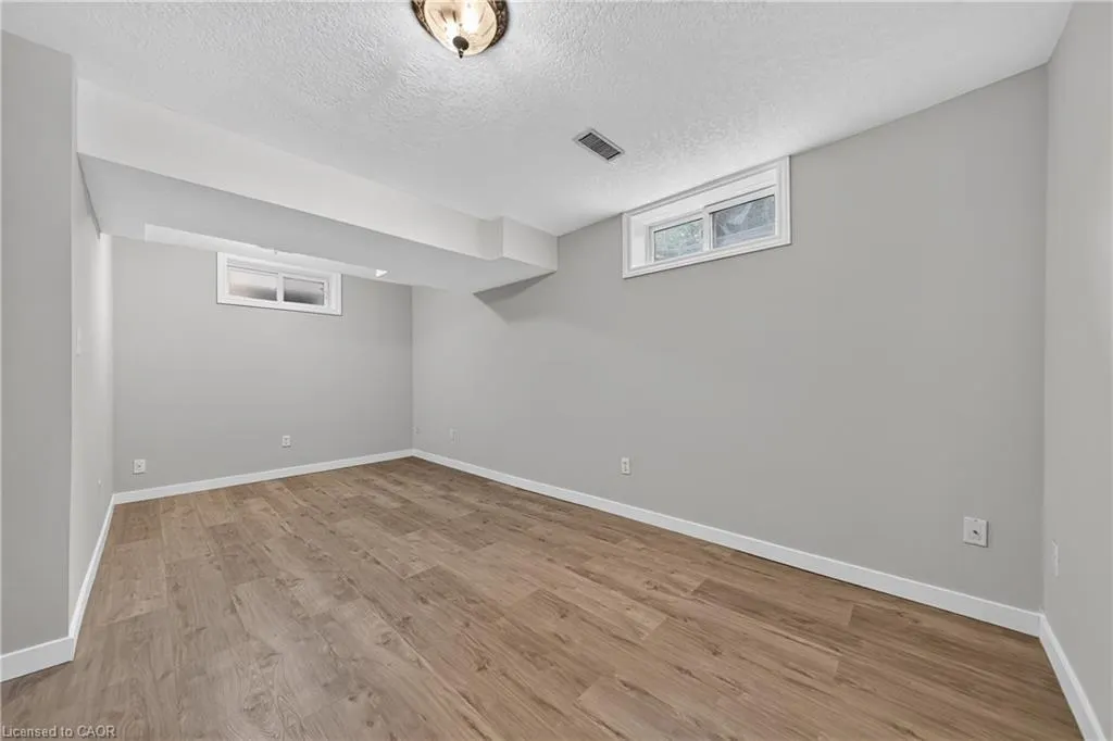 77 Activa Avenue