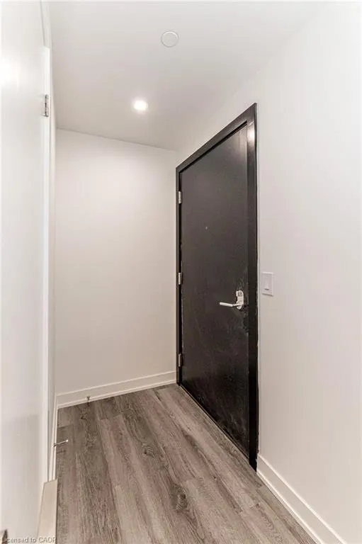 5 Wellington Street S #502