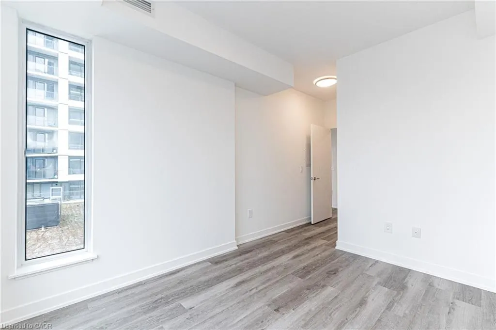 5 Wellington Street S #502