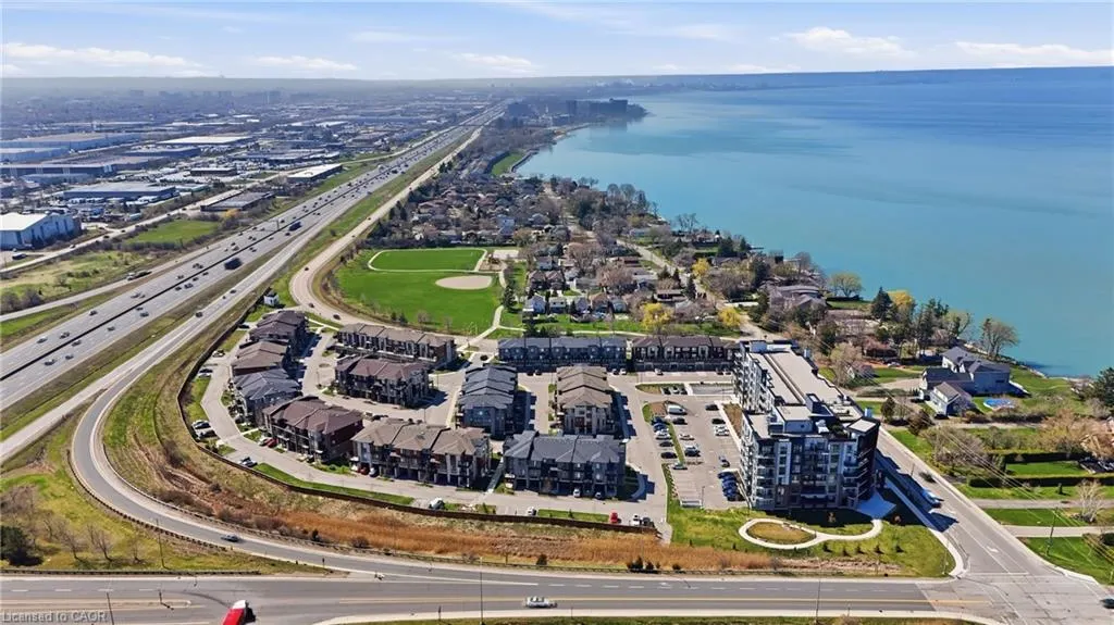 600 North Service Road #301