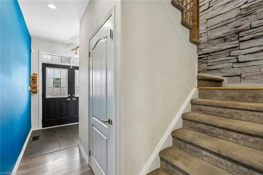 16 Alexandra Drive