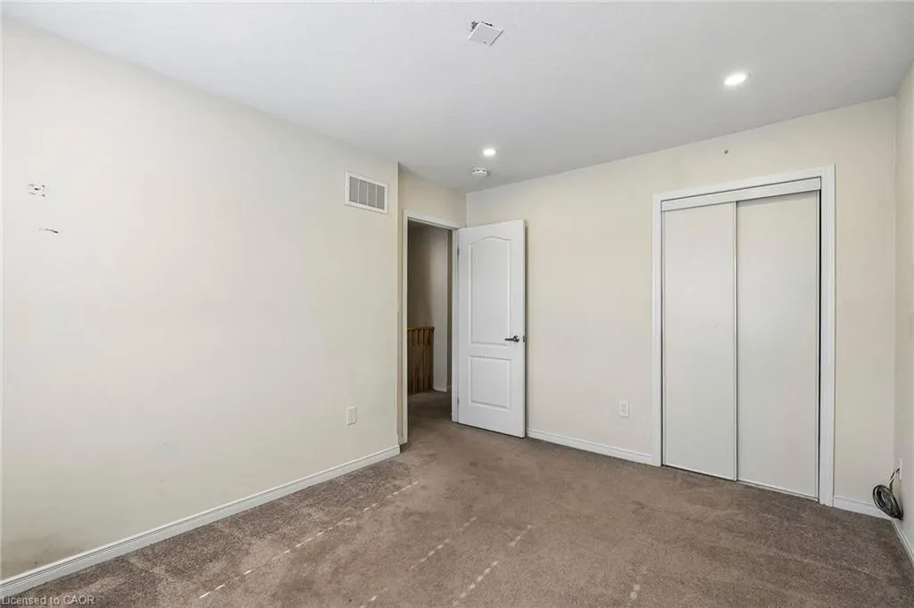 16 Alexandra Drive