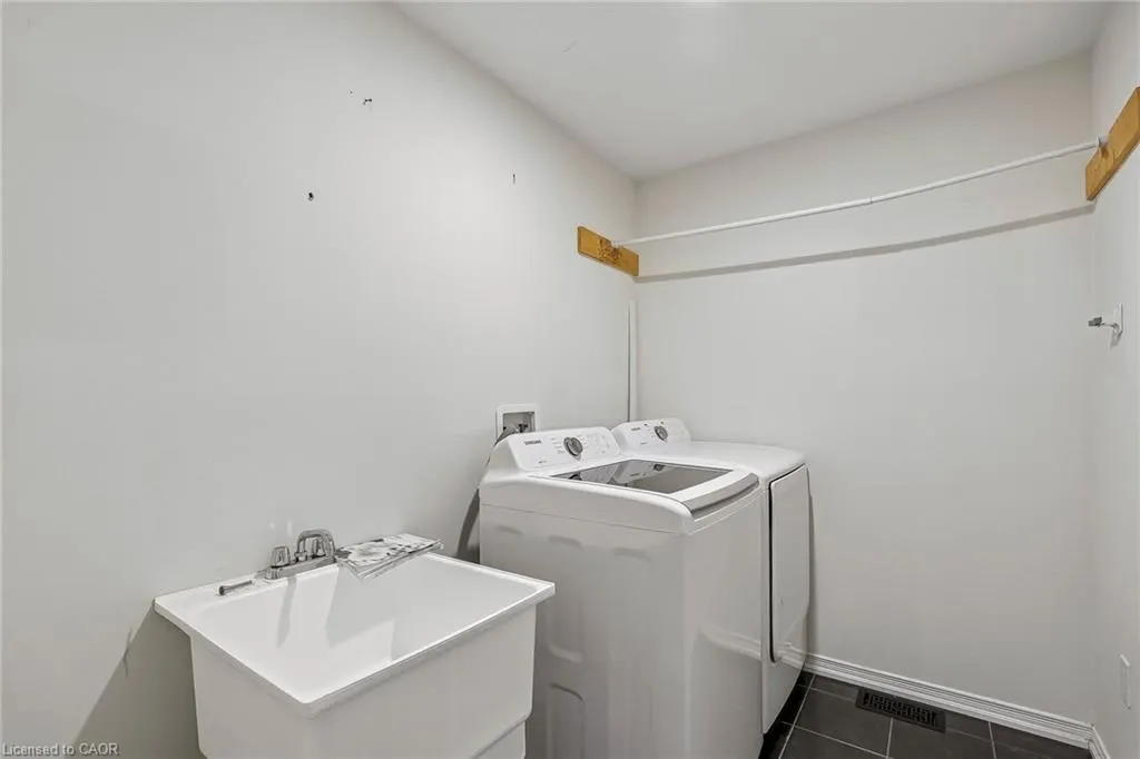 16 Alexandra Drive