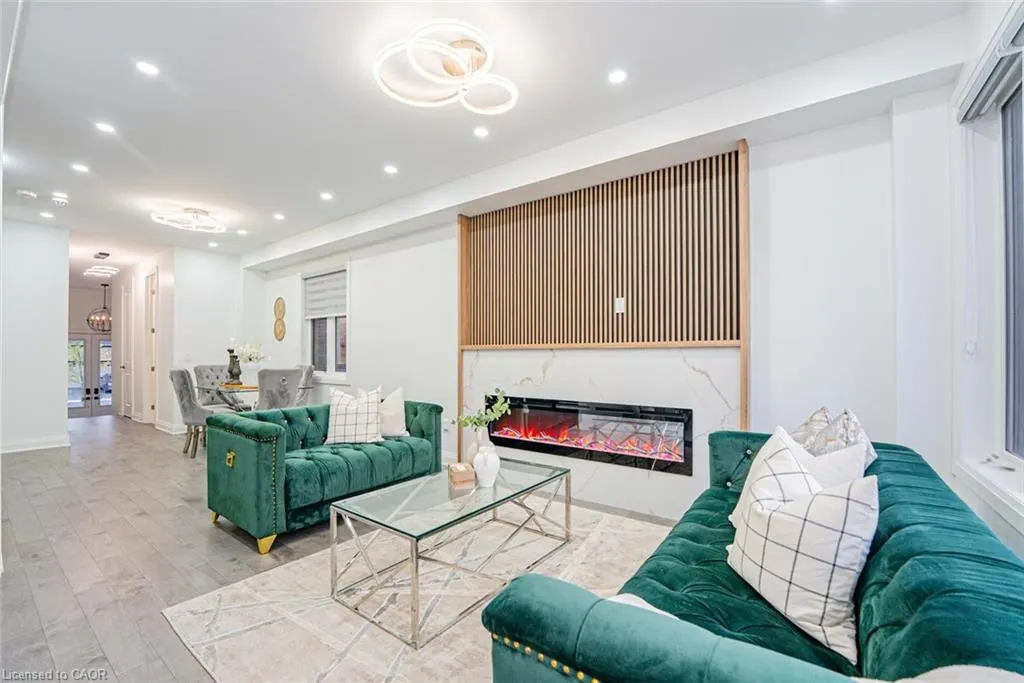 42 Prince Philip Boulevard