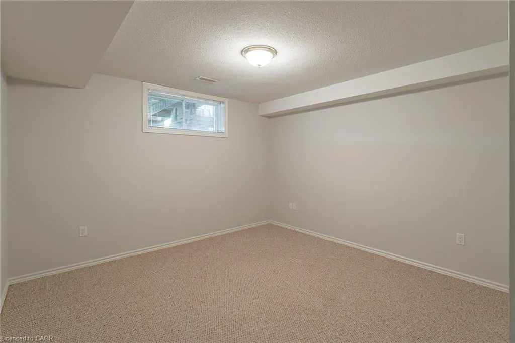 53 Beverly Street E #5