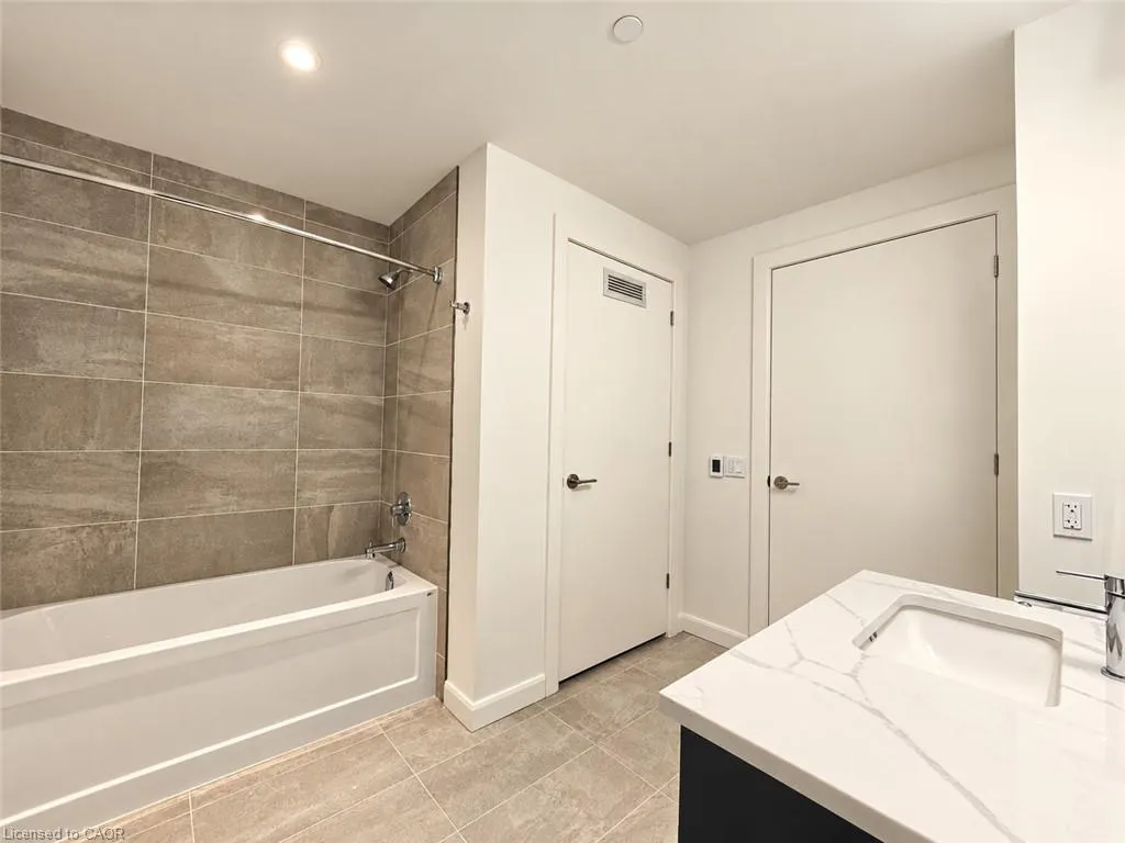 741 King Street W #1705