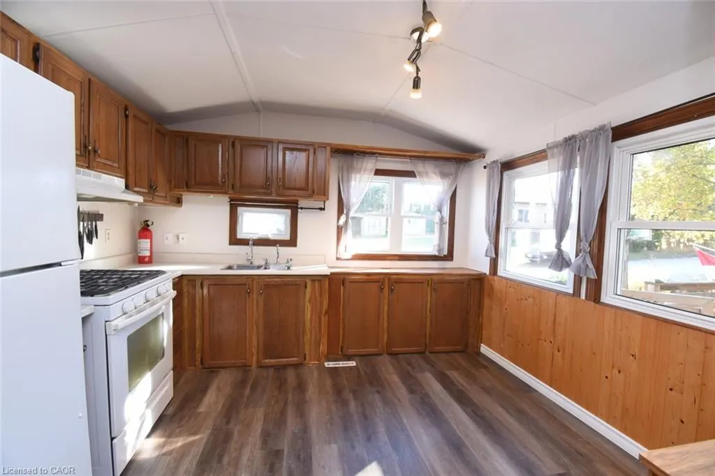 1085 Concession Road 10 W #73