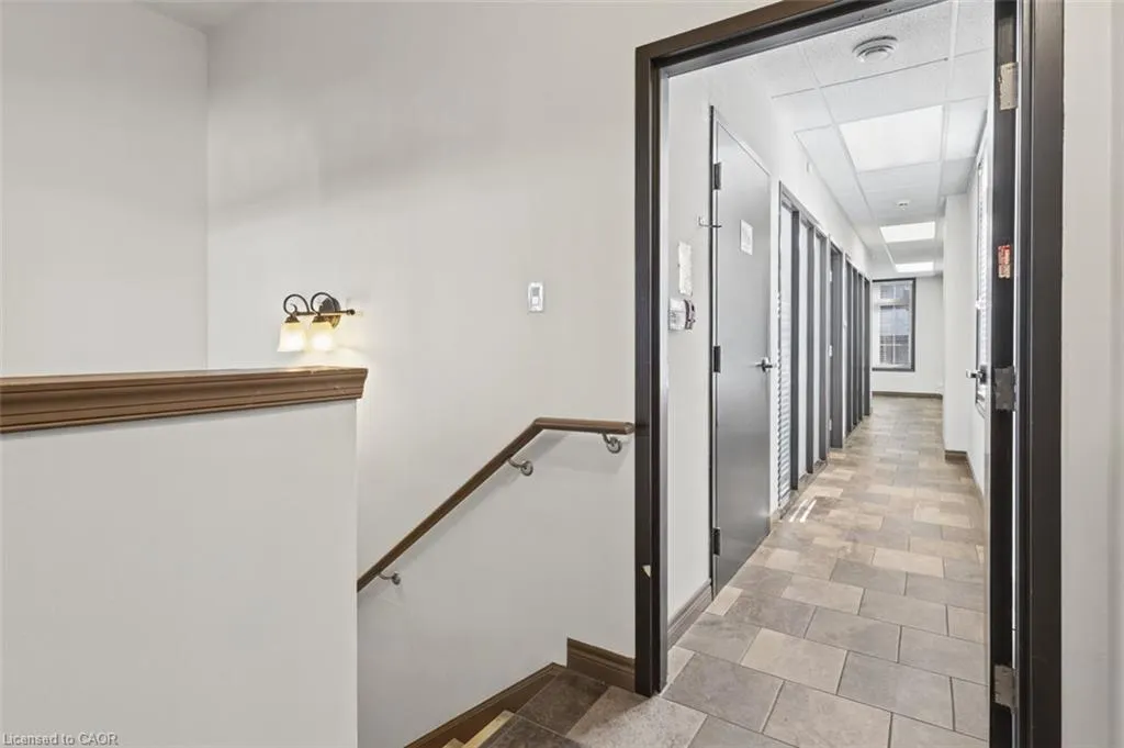 2090 Bates Common