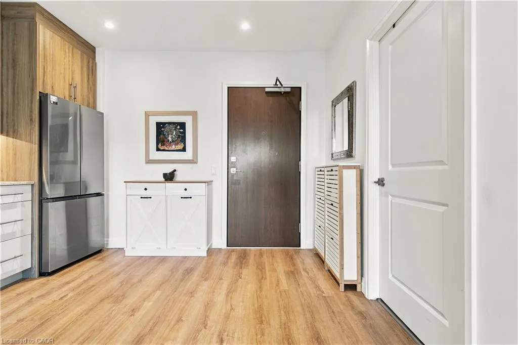 525 New Dundee Road #208