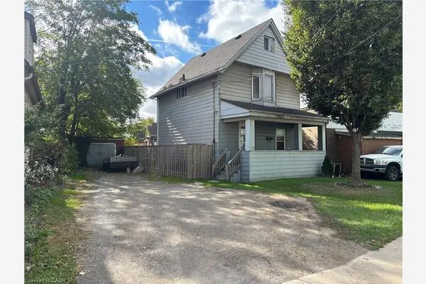 372 Beach Road