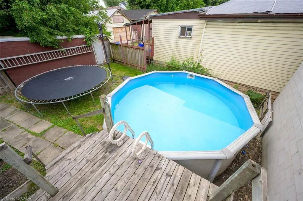 372 Beach Road