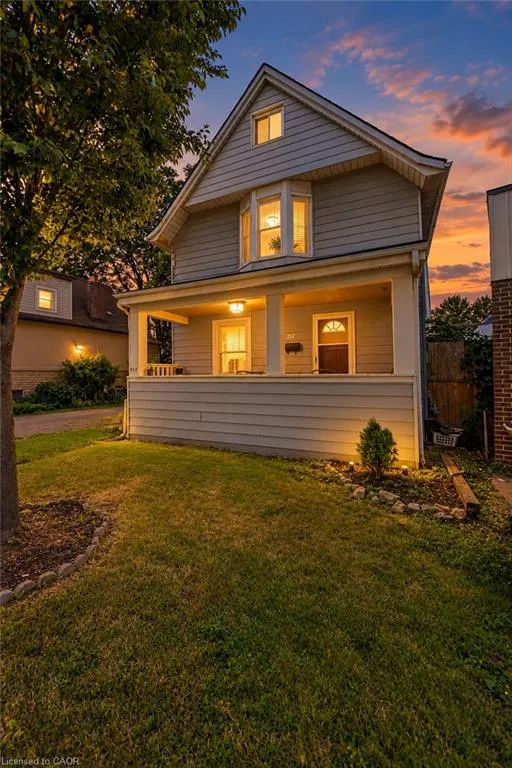 372 Beach Road