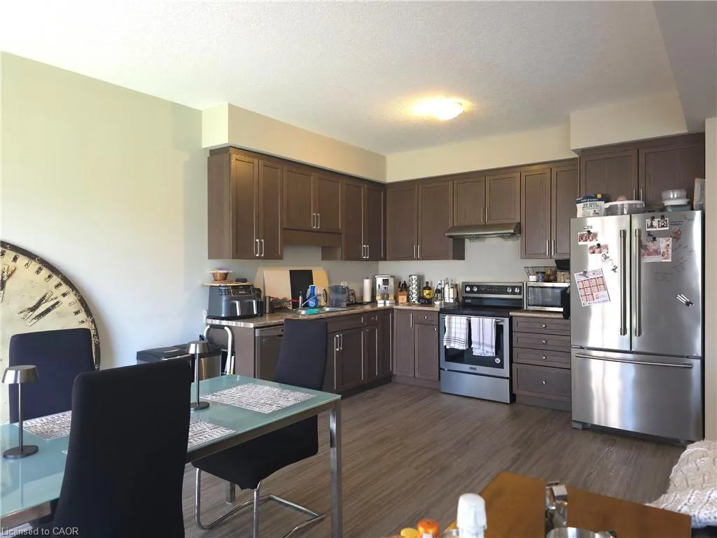 423 Avens Street