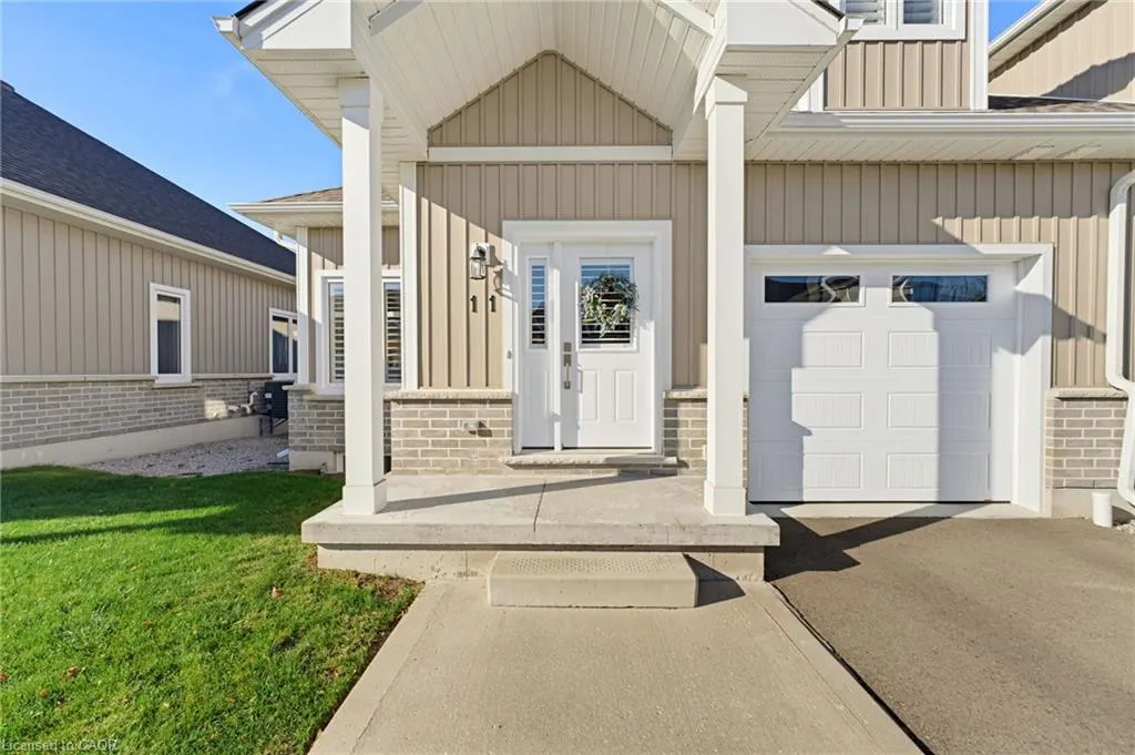 744 Nelson Street #11