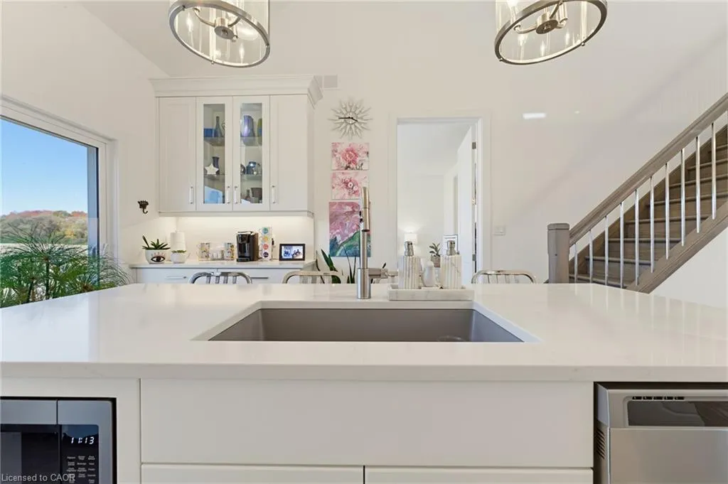 744 Nelson Street #11