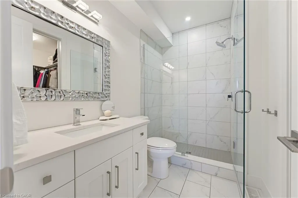 744 Nelson Street #11
