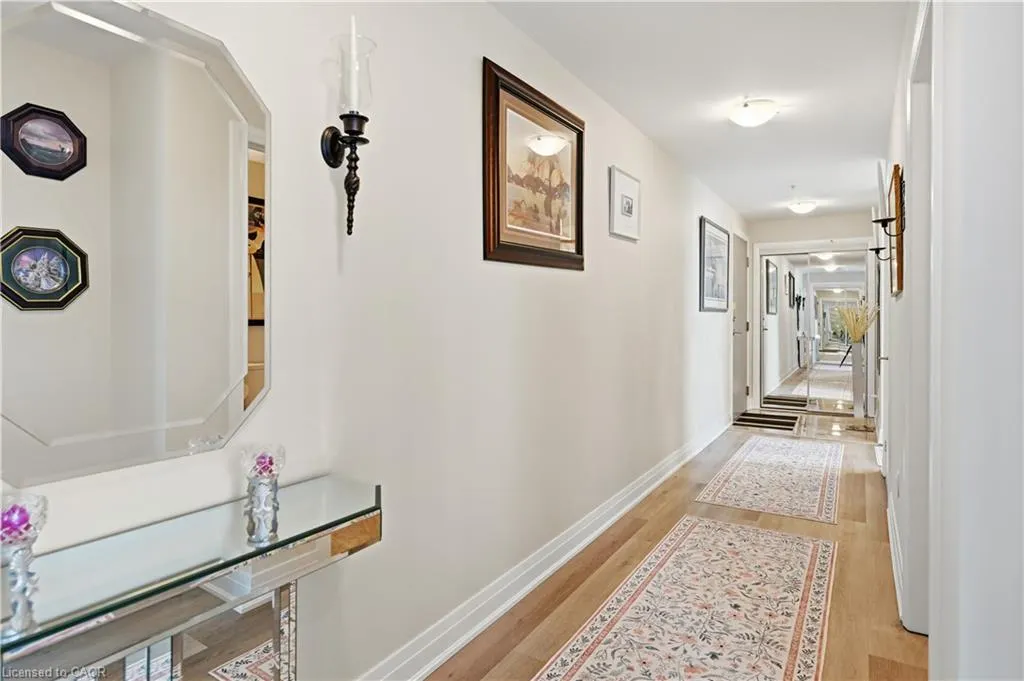 16 Concord Place #807
