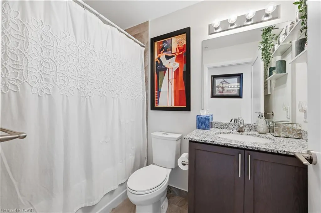 16 Concord Place #807