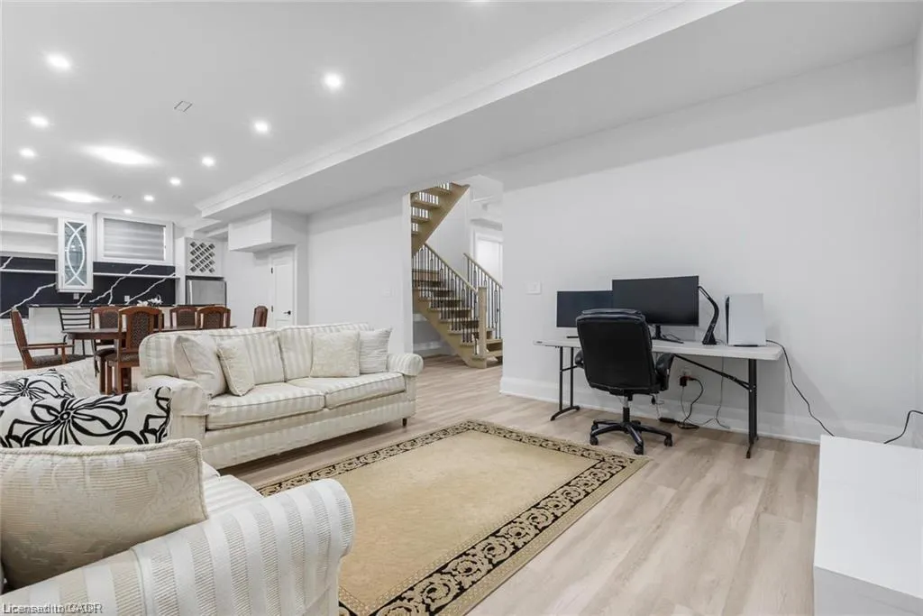455 Samford Place