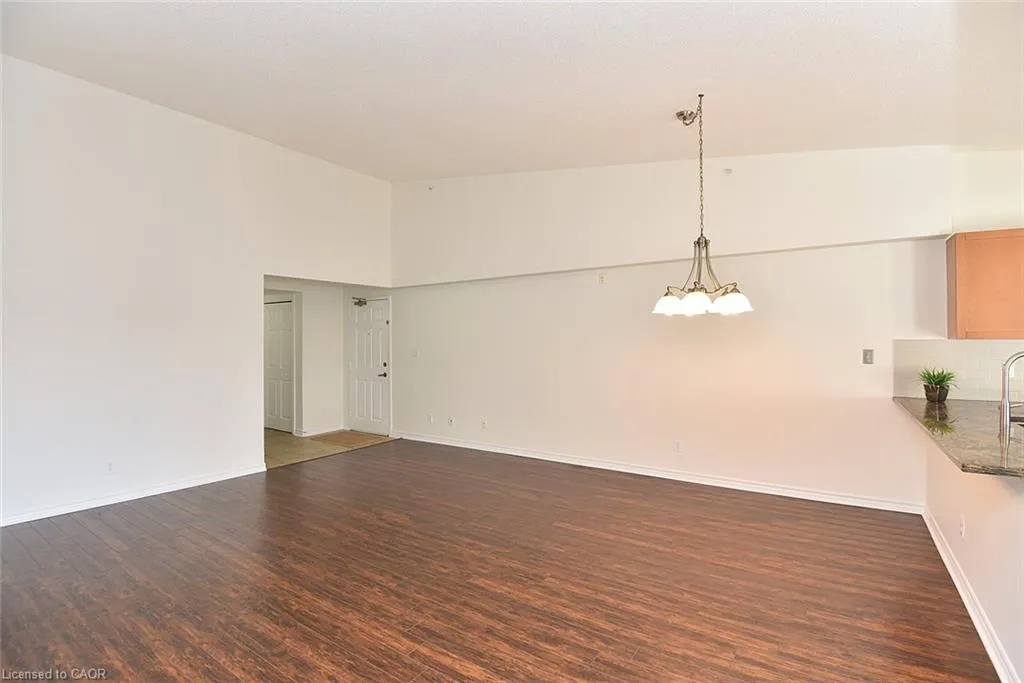 2085 Appleby Line #412