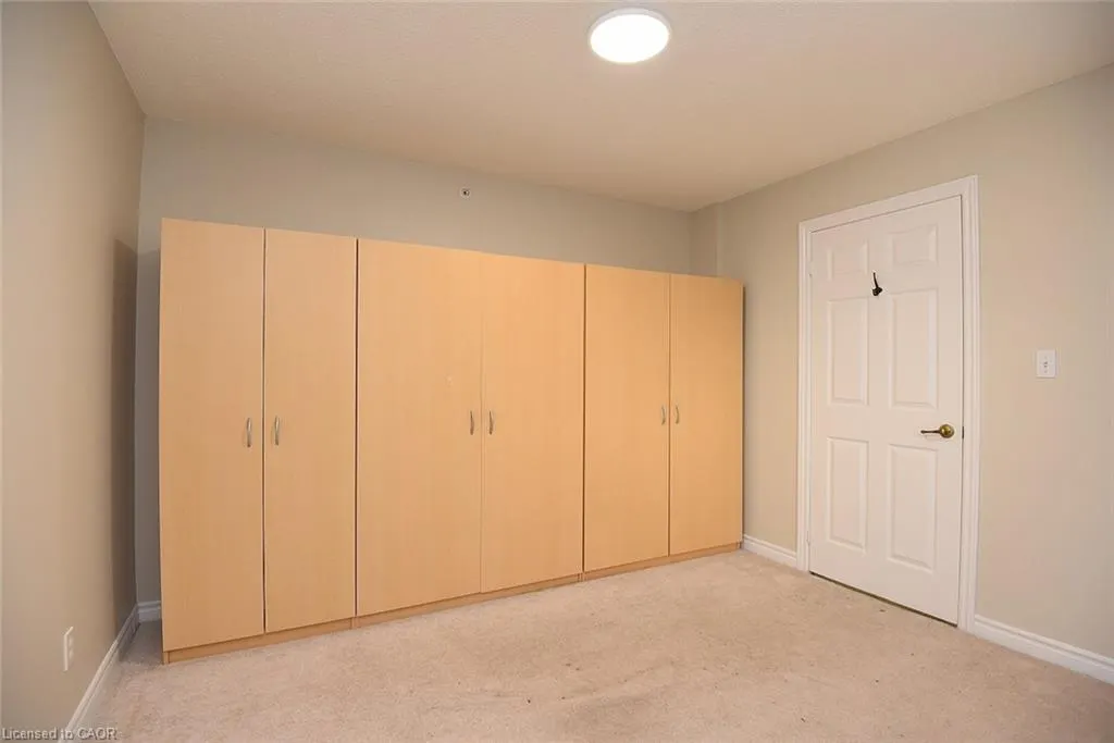 2085 Appleby Line #412