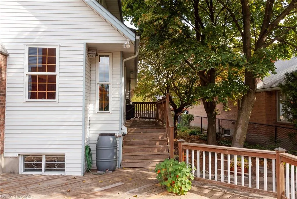 575 Hemingway Place